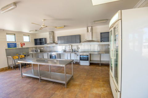 RAC Exmouth Cape Holiday Park - Kempsey Accommodation 20