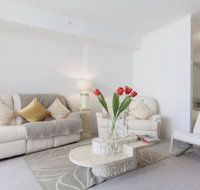 Perth Luxury City Apartment- Free Parking - Kempsey Accommodation