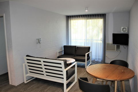 Atrium Hotel Mandurah - Kempsey Accommodation 4