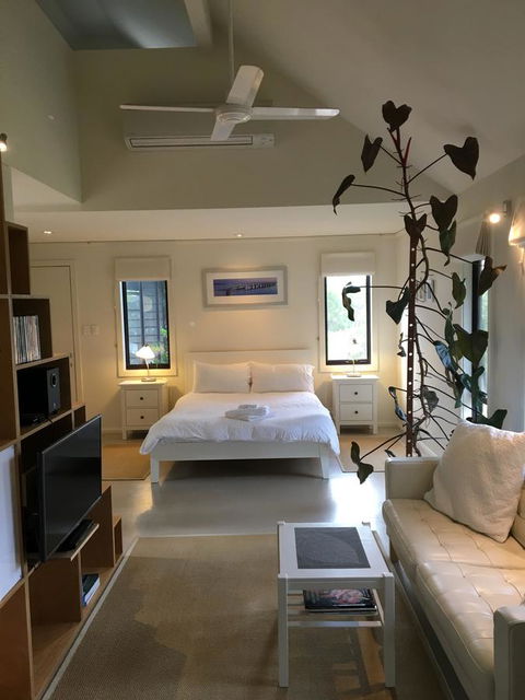 DESIGNER'S STUDIO - Kempsey Accommodation 0