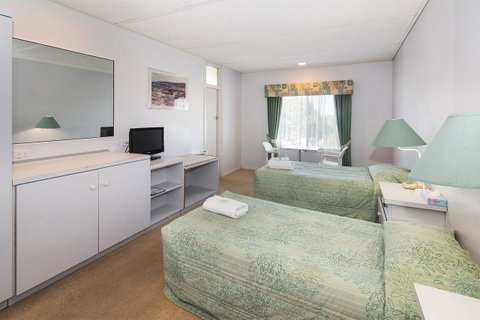 Augusta Hotel Motel - Kempsey Accommodation 1