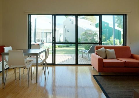 Footprints Preston Beach - Kempsey Accommodation 19