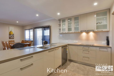7 Kestrel Place - Kempsey Accommodation 6