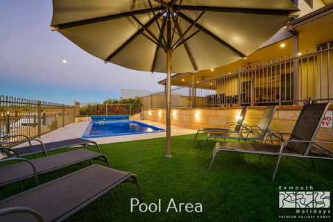 7 Kestrel Place - Kempsey Accommodation 0
