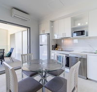 New Apartment on Great Location Opposite Garden City  02 - Kempsey Accommodation