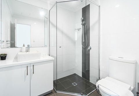 New Apartment On Great Location Opposite Garden City : 02 - Kempsey Accommodation 12