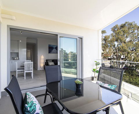 New Apartment On Great Location Opposite Garden City : 02 - Kempsey Accommodation 5