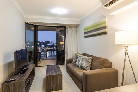 Dolphin Quay Apartments - Kempsey Accommodation 20