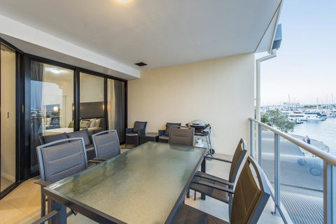 Dolphin Quay Apartments - Kempsey Accommodation 25