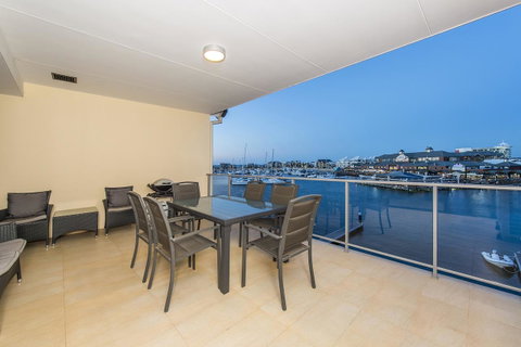 Dolphin Quay Apartments - Kempsey Accommodation 21