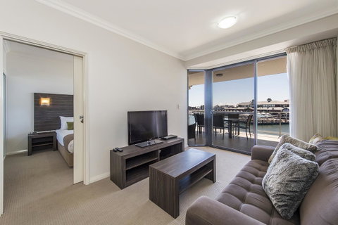 Dolphin Quay Apartments - Kempsey Accommodation 31