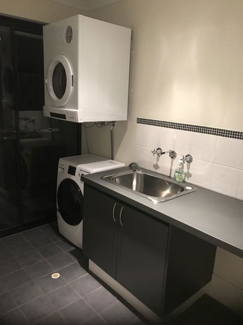 THE SANCTUARY LUXURY HOLIDAY HOME - Kempsey Accommodation 28