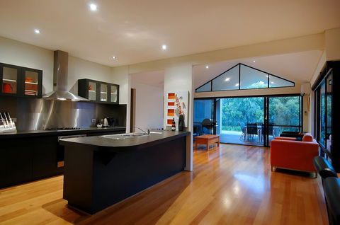 THE SANCTUARY LUXURY HOLIDAY HOME - Kempsey Accommodation 11