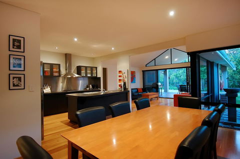 THE SANCTUARY LUXURY HOLIDAY HOME - Kempsey Accommodation 19