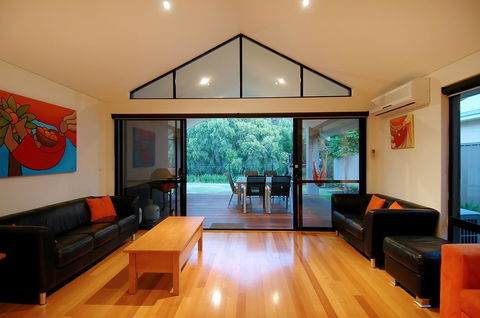 THE SANCTUARY LUXURY HOLIDAY HOME - Kempsey Accommodation 16