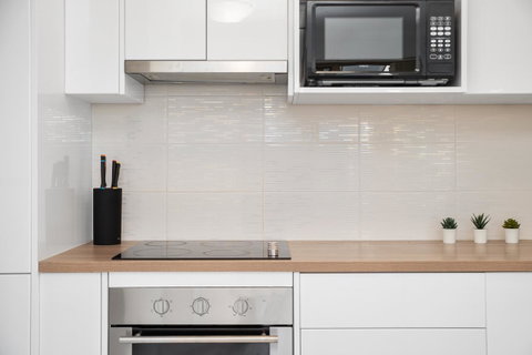 Applecross Village Residence - Kempsey Accommodation 13