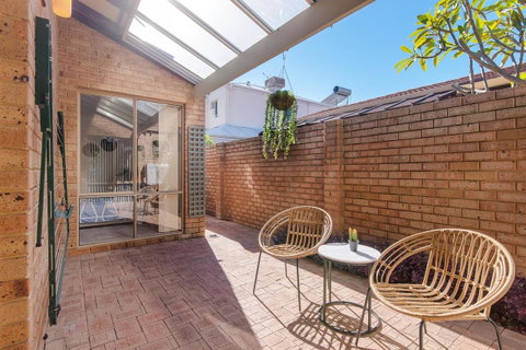 Applecross Village Residence - Kempsey Accommodation 28