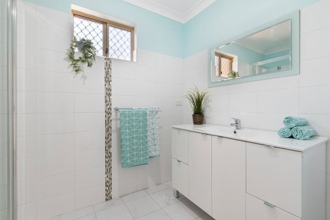 Applecross Village Residence - Kempsey Accommodation 22