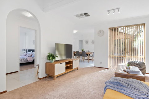 Applecross Village Residence - Kempsey Accommodation 3