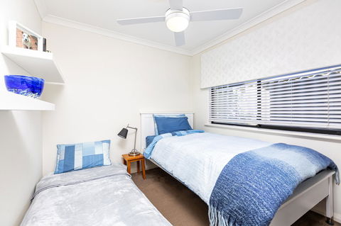Como Executive Apartment - Kempsey Accommodation 13