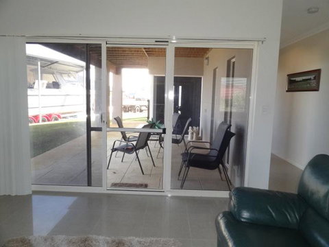 Acaciabnb - Kempsey Accommodation 4