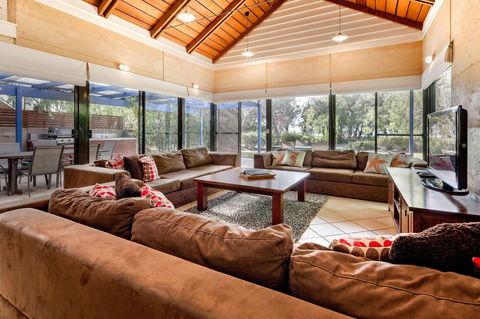 Geographe Cove Resort - Kempsey Accommodation 9