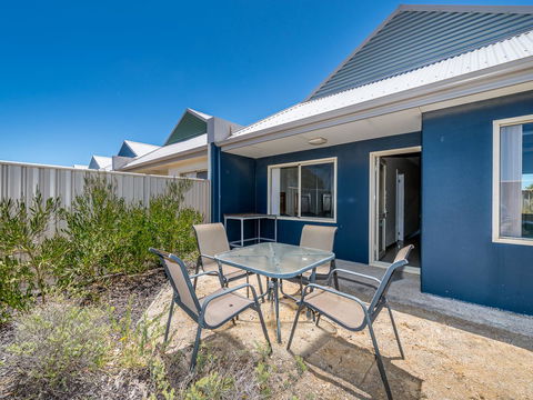 Seafront Unit 60 - Kempsey Accommodation 1
