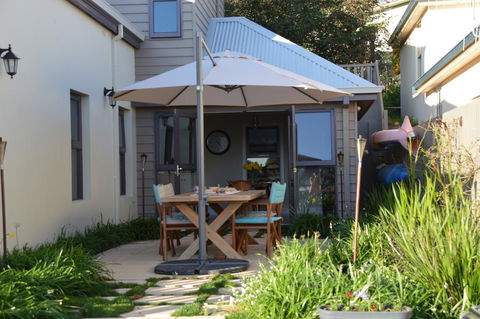 Rowley House - Kempsey Accommodation 7