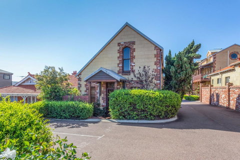100 On South Callan Apartments - Kempsey Accommodation 25
