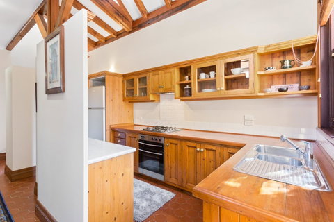 100 On South Callan Apartments - Kempsey Accommodation 7