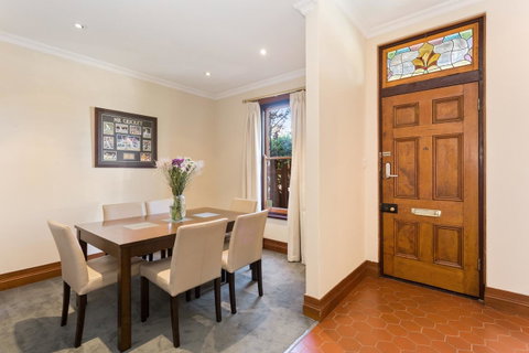 100 On South Callan Apartments - Kempsey Accommodation 9