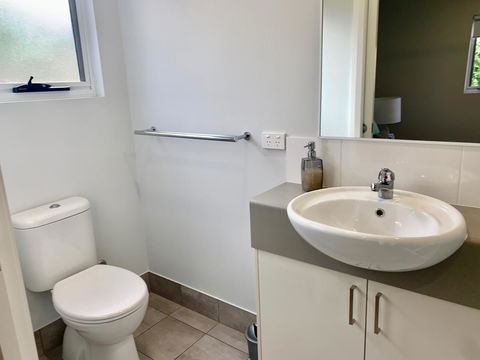 17 By The Sea - Kempsey Accommodation 13