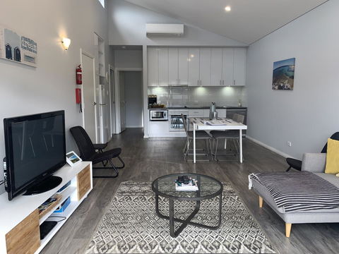 17 By The Sea - Kempsey Accommodation 11