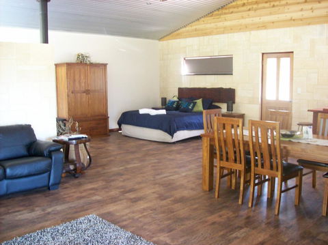 SilverSprings Spa Retreat Pet Friendly Cottages And Glampings - Kempsey Accommodation 21
