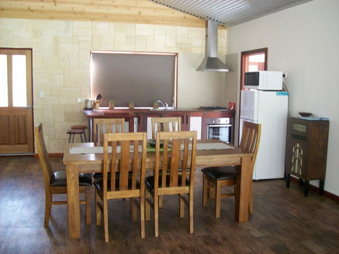 SilverSprings Spa Retreat Pet Friendly Cottages And Glampings - Kempsey Accommodation 18