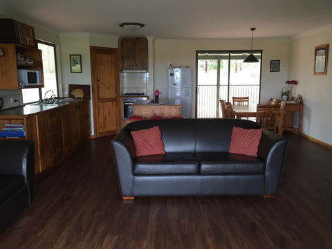 SilverSprings Spa Retreat Pet Friendly Cottages And Glampings - Kempsey Accommodation 27