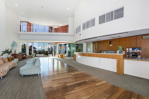 A 406 FANTASTIC OCEAN BEACH And MARINA VIEW APT - MANDURAH - Kempsey Accommodation 6