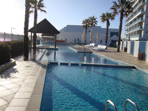 A 406 FANTASTIC OCEAN BEACH And MARINA VIEW APT - MANDURAH - Kempsey Accommodation 25