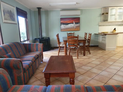 Eagle Bay Discovery - Kempsey Accommodation 6