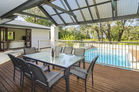 Seahaven - Kempsey Accommodation 1