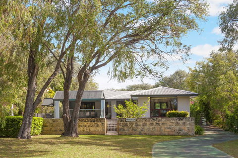 Seahaven - Kempsey Accommodation 18