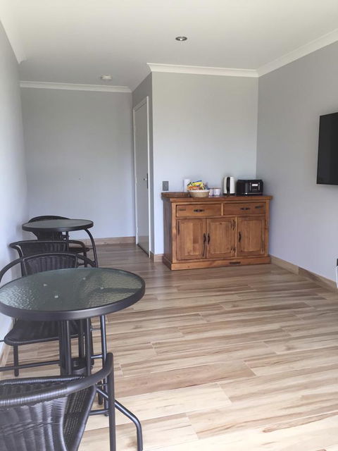 Eagle Bay House - Kempsey Accommodation 11