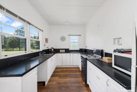 Giants Table And Cottages - Kempsey Accommodation 28