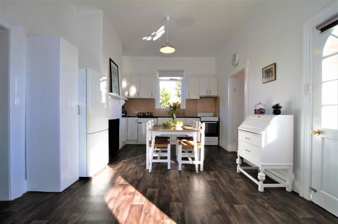 Horlock House - Kempsey Accommodation 7