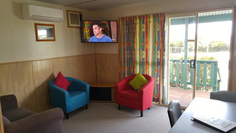 Bicheno Cabin Park - Kempsey Accommodation 8