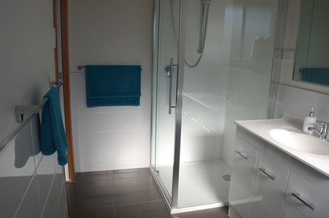 Modern 2 Bedroom Appartment - Kempsey Accommodation 10