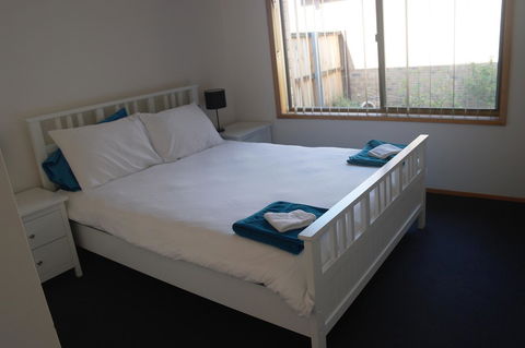 Modern 2 Bedroom Appartment - Kempsey Accommodation 7