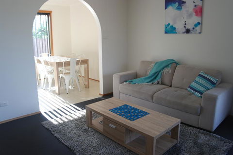 Modern 2 Bedroom Appartment - Kempsey Accommodation 1