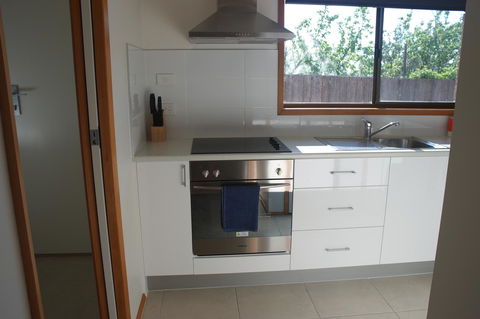 Modern 2 Bedroom Appartment - Kempsey Accommodation 4