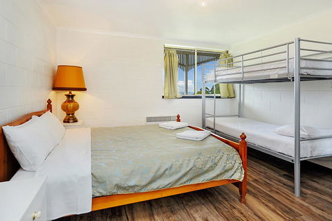 Harvey Farm Lodge - Kempsey Accommodation 23